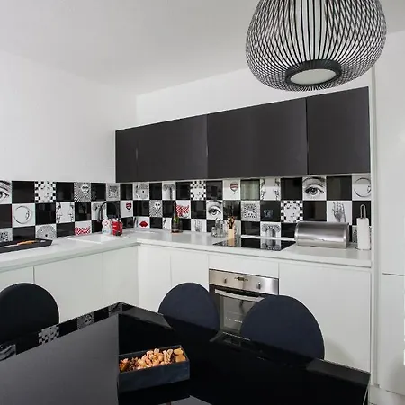 Luxury Vesna Apartamento