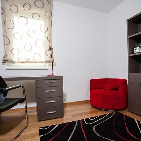 Luxury Vesna Apartamento