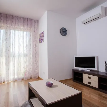 Luxury Vesna Appartement *